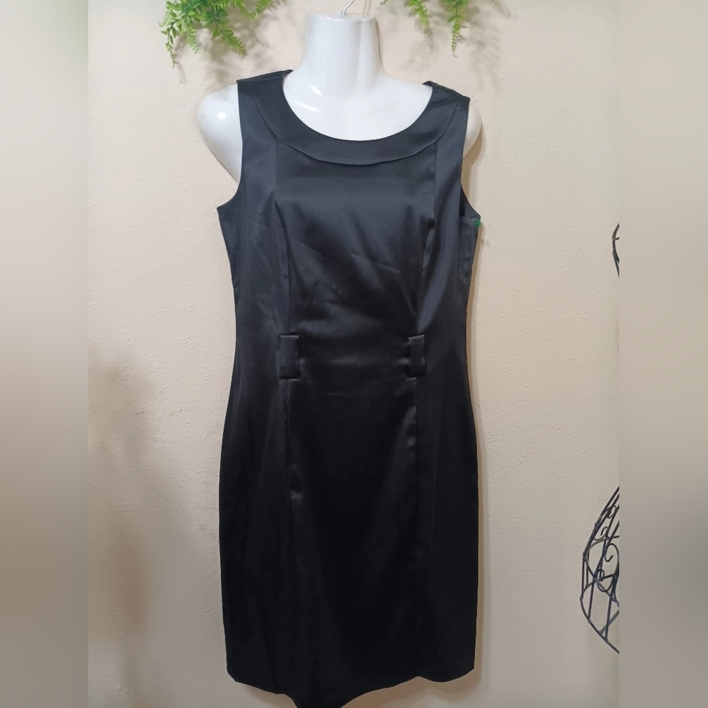 Dressbarn Black Sleeveless Sheath Mini Dress